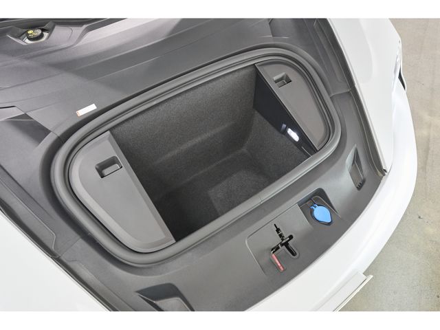 PORSCHE TAYCAN 2023 Image 31