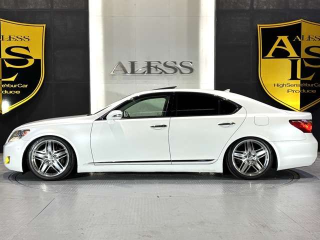 TOYOTA LEXUS LS600H 2010 Image 31