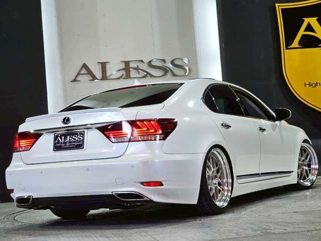 TOYOTA LEXUS LS460 2013 Image 31