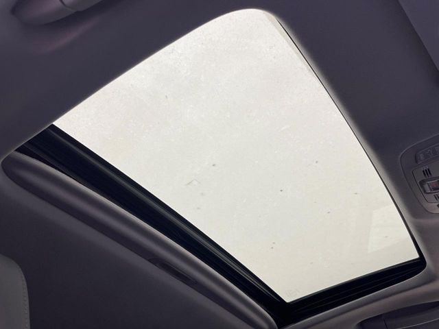 TOYOTA CROWN SEDAN HYBRID 2014 Image 31