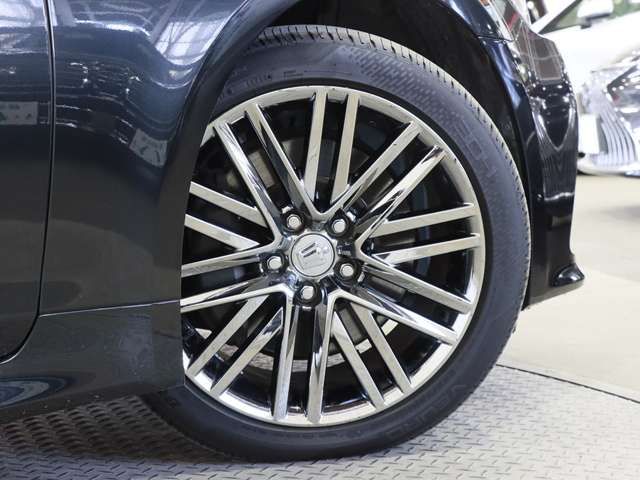 TOYOTA CROWN SEDAN 2015 Image 31