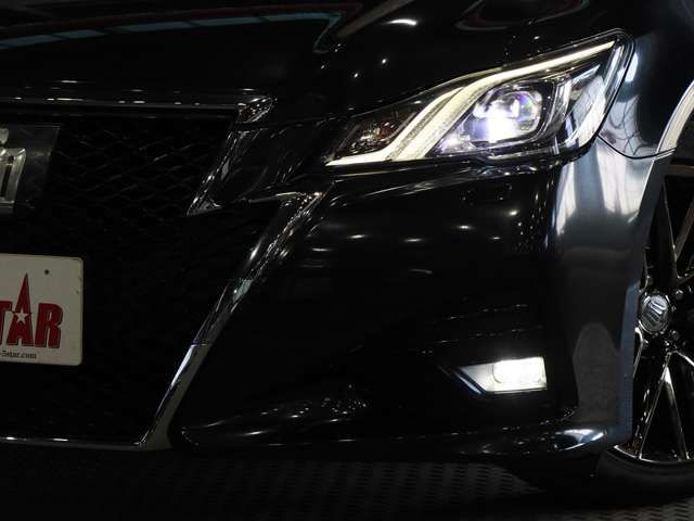 TOYOTA CROWN SEDAN 2015 Image 31