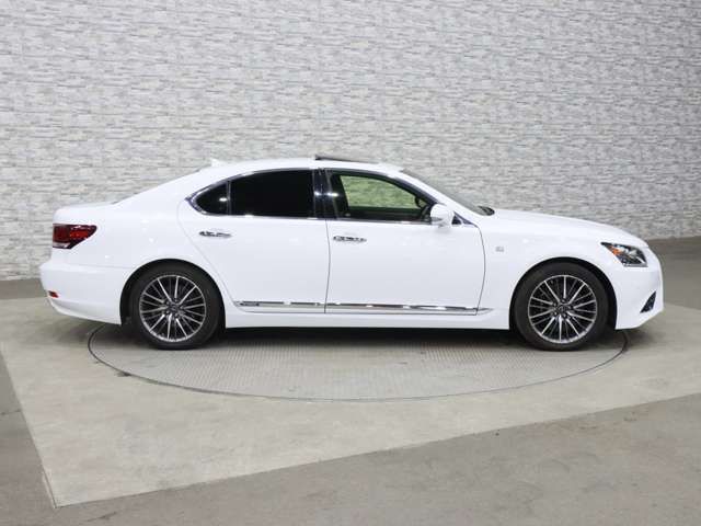 TOYOTA LEXUS LS600H 2012 Image 31