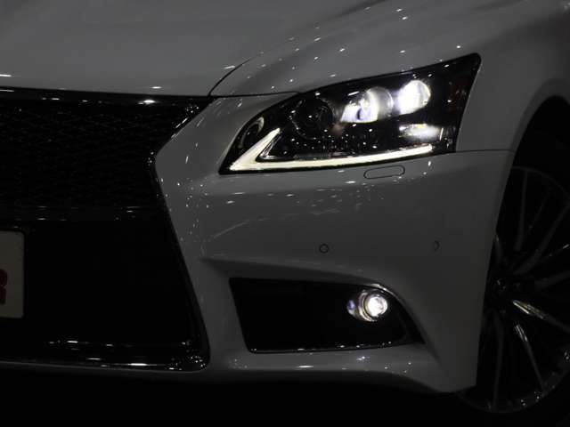 TOYOTA LEXUS LS600H 2012 Image 31