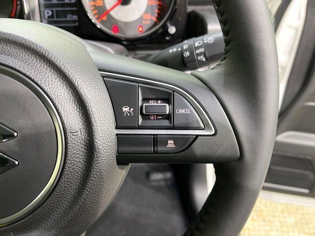 SUZUKI JIMNY NOMADE 2025 Image 31