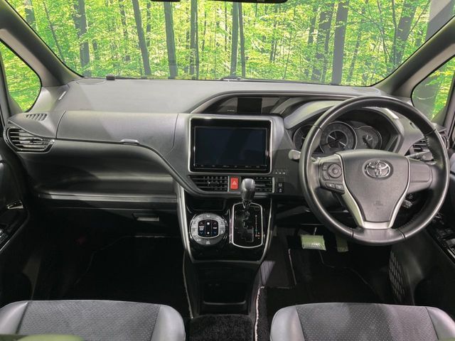 TOYOTA VOXY 2021 Image 31