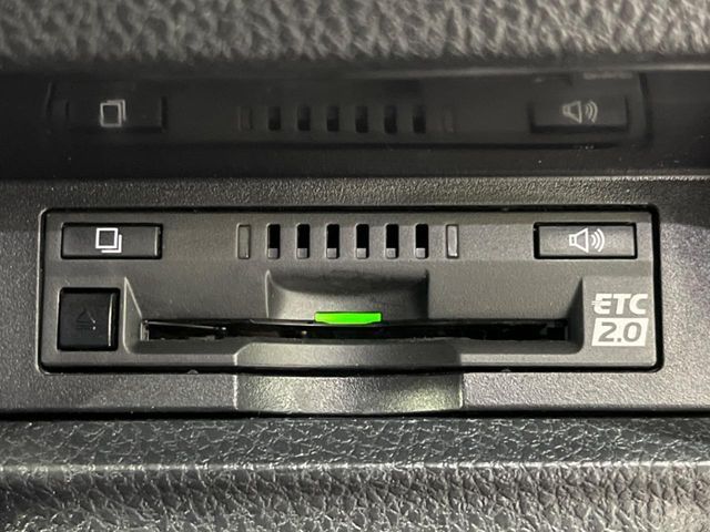 TOYOTA VOXY 2021 Image 31