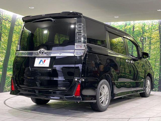 TOYOTA VOXY 2021 Image 31