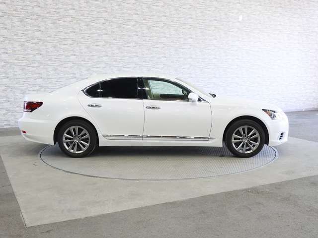 TOYOTA LEXUS LS460 2013 Image 31