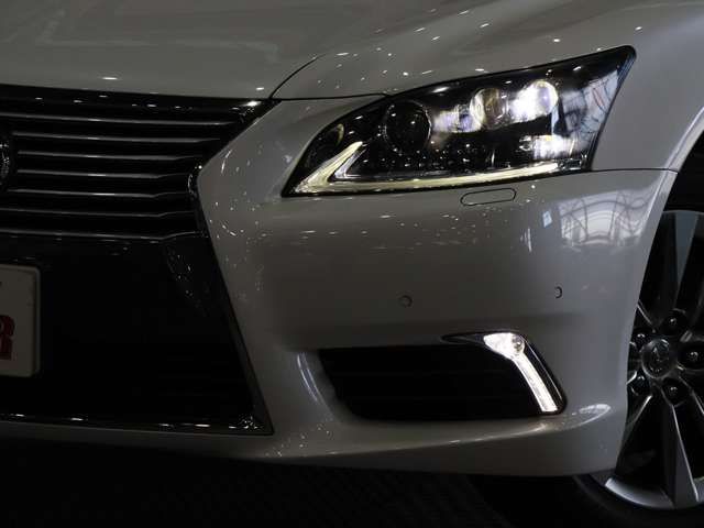TOYOTA LEXUS LS460 2013 Image 31