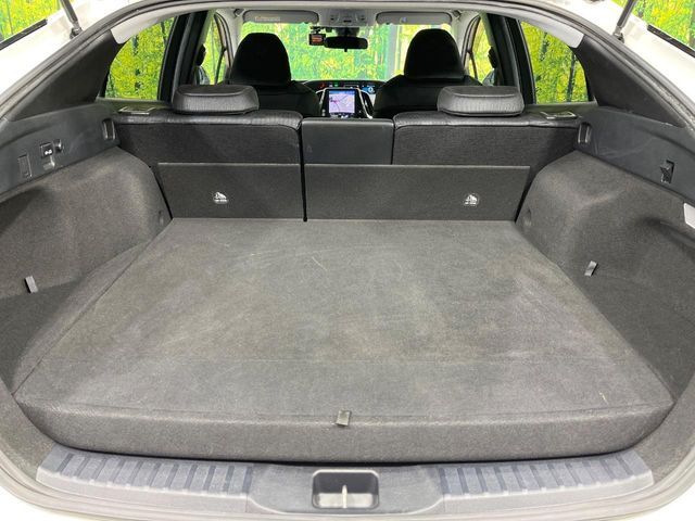 TOYOTA PRIUS PHV 2018 Image 31