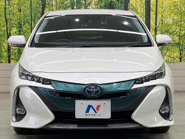 TOYOTA PRIUS PHV 2018 Image 31