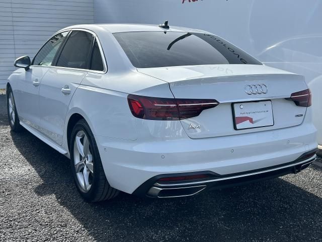 AUDI A4 2021 Image 31