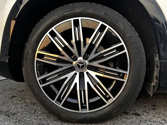 MERCEDES BENZ EQS SU 2024 Image 31