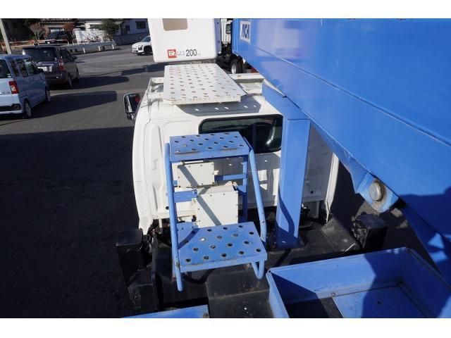 HINO DUTRO 2013 Image 31