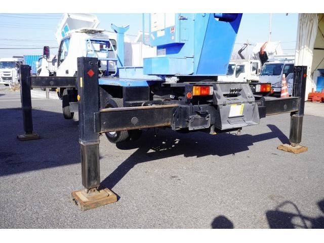 HINO DUTRO 2013 Image 31