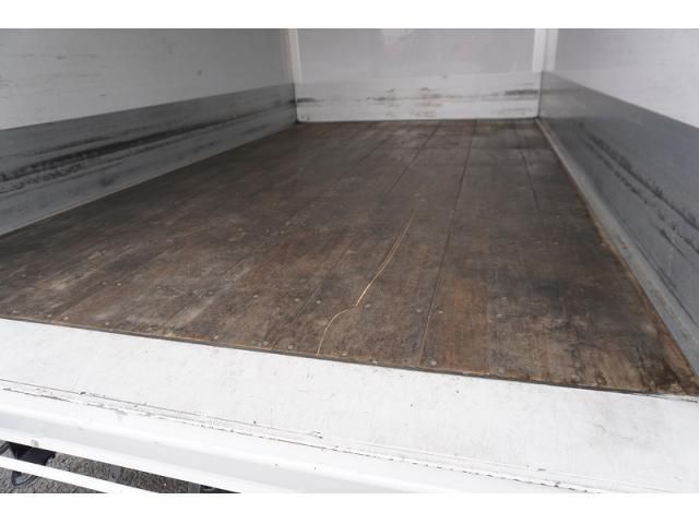 ISUZU ELF 2017 Image 31