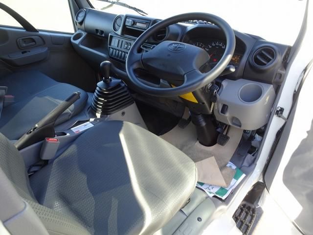 TOYOTA DYNA 2025 Image 31