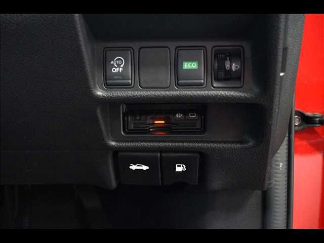 NISSAN X-TRAIL 2WD 2014 Image 31