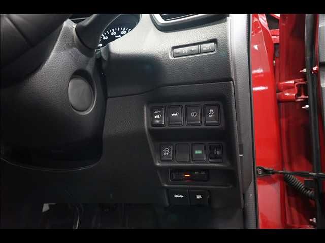 NISSAN X-TRAIL 2WD 2014 Image 31