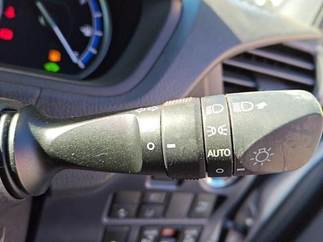 TOYOTA NOAH HYBRID 2017 Image 31