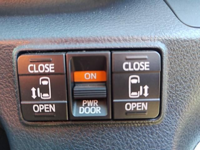 TOYOTA SIENTA HYBRID 2020 Image 31