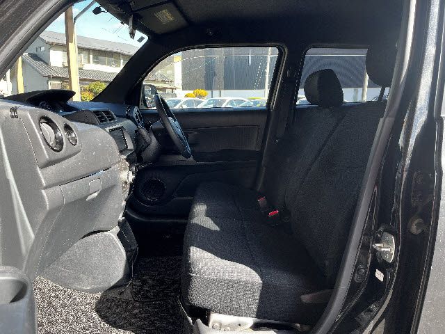 TOYOTA BB 2012 Image 31