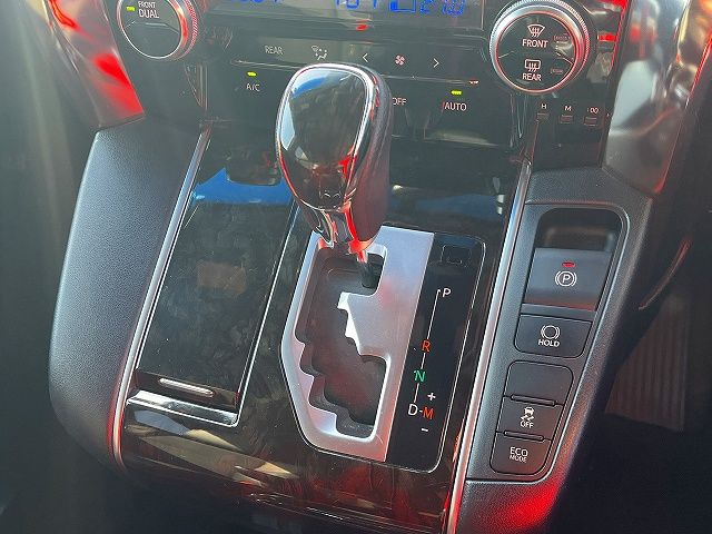 TOYOTA ALPHARD 2016 Image 31