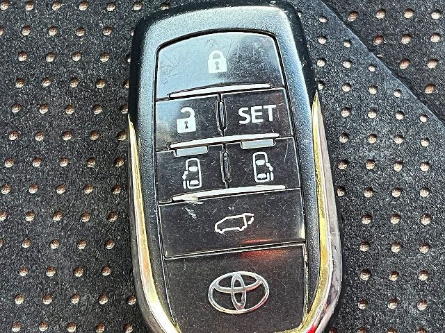 TOYOTA ALPHARD 2016 Image 31