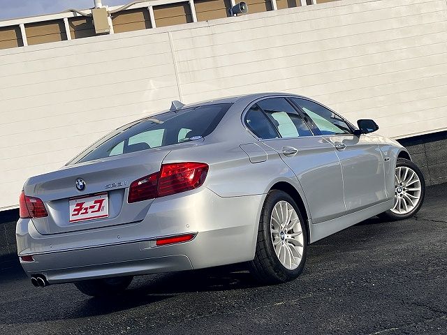 BMW 5SERIES SEDAN 2016 Image 31