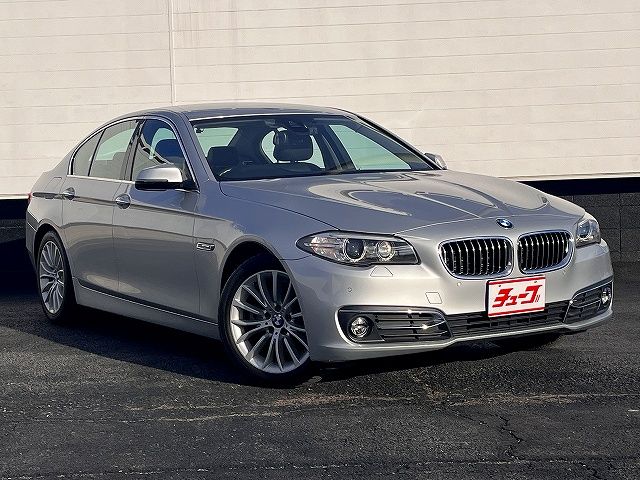 BMW 5SERIES SEDAN 2016 Image 31