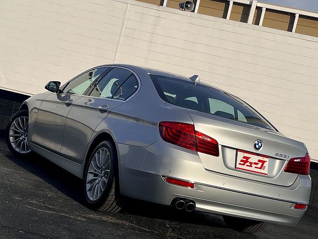 BMW 5SERIES SEDAN 2016 Image 31