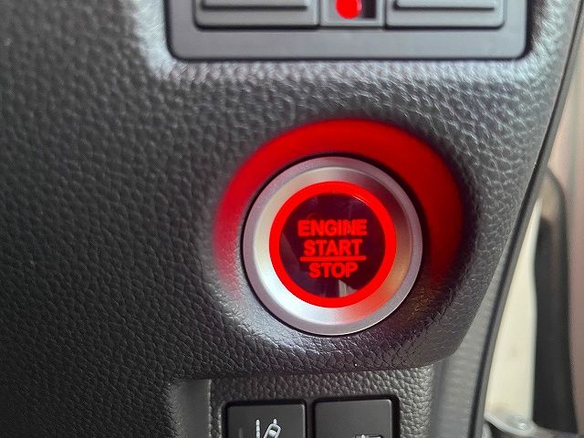 HONDA N BOX CUSTOM 2023 Image 31