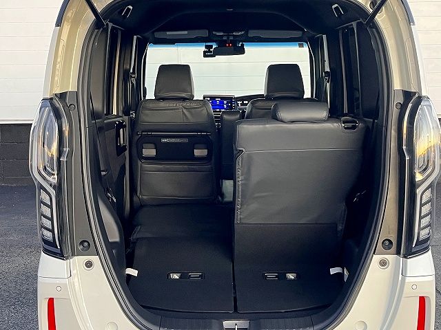 HONDA N BOX CUSTOM 2023 Image 31