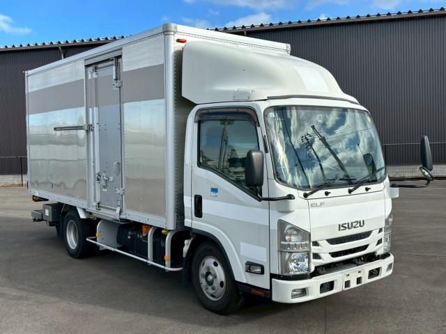 ISUZU ELF 2018 Image 31