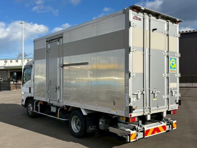 ISUZU ELF 2018 Image 31