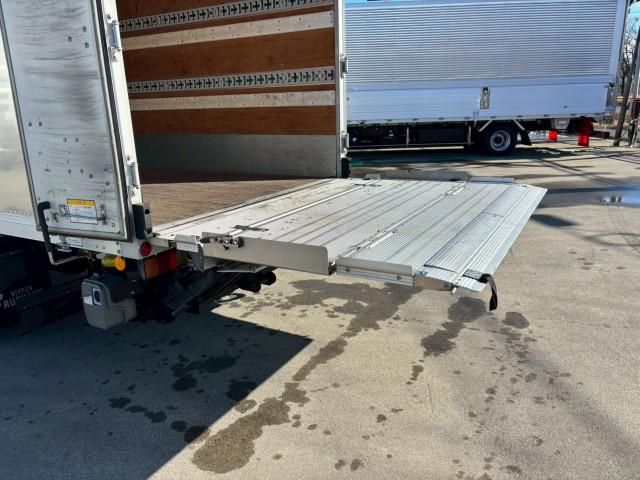 ISUZU ELF 2018 Image 31