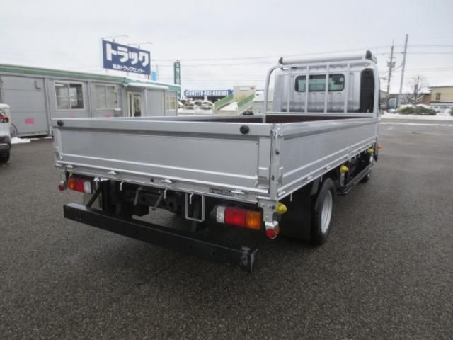 HINO DUTRO 2022 Image 31