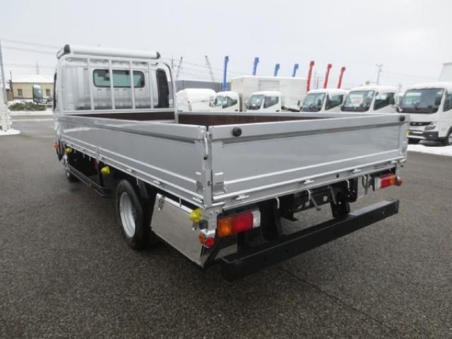HINO DUTRO 2022 Image 31