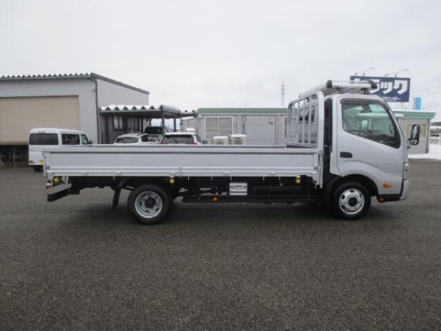 HINO DUTRO 2022 Image 31