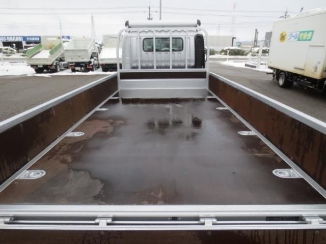 HINO DUTRO 2022 Image 31