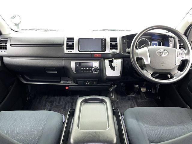 TOYOTA HIACE VAN 2WD 2021 Image 31