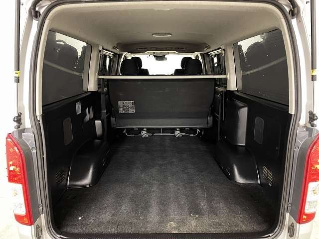 TOYOTA HIACE VAN 2WD 2021 Image 31