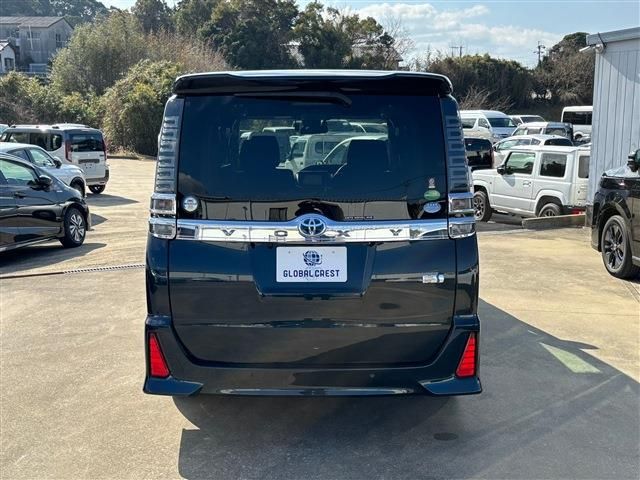 TOYOTA VOXY HYBRID 2019 Image 31