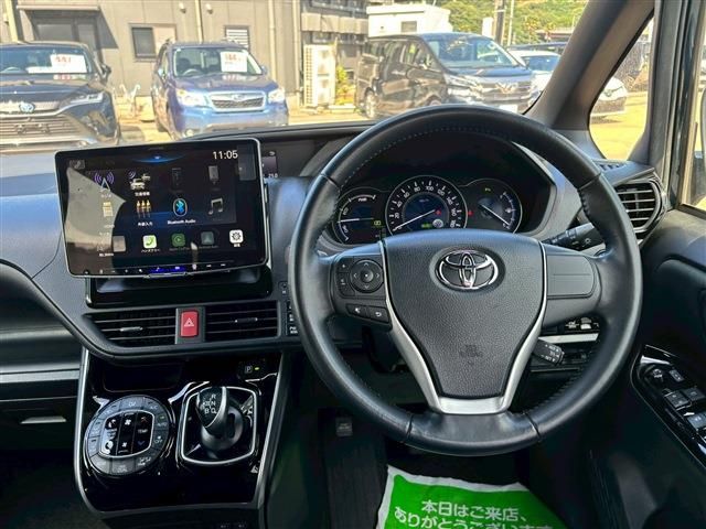 TOYOTA VOXY HYBRID 2019 Image 31