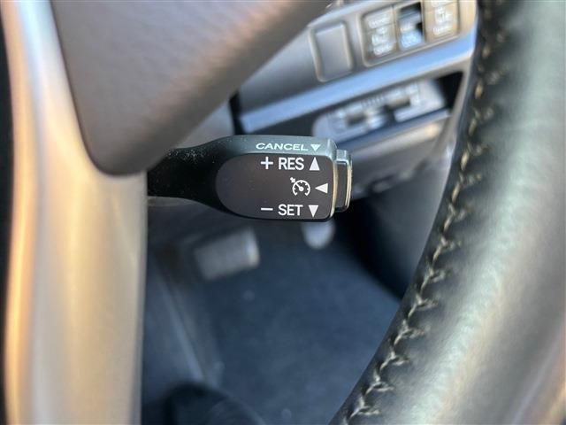 TOYOTA VOXY HYBRID 2019 Image 31