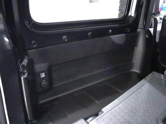 SUZUKI JIMNY 4WD 2024 Image 31