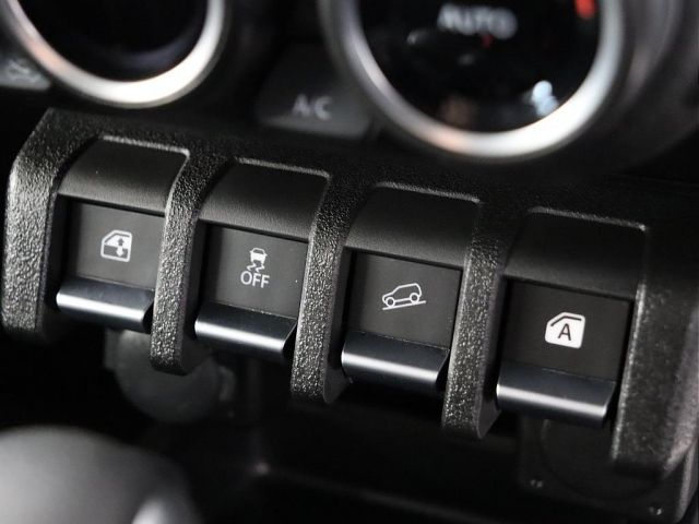 SUZUKI JIMNY 4WD 2024 Image 31