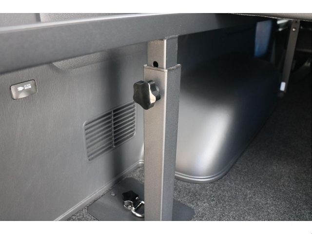 TOYOTA HIACE VAN 4WD 2023 Image 31