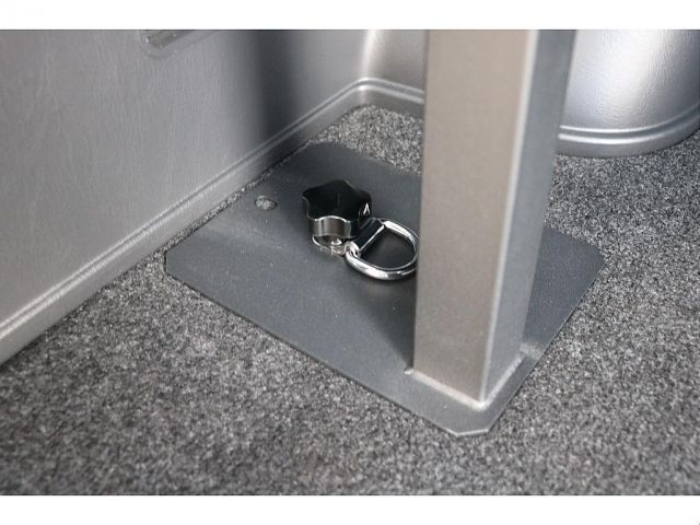 TOYOTA HIACE VAN 4WD 2023 Image 31